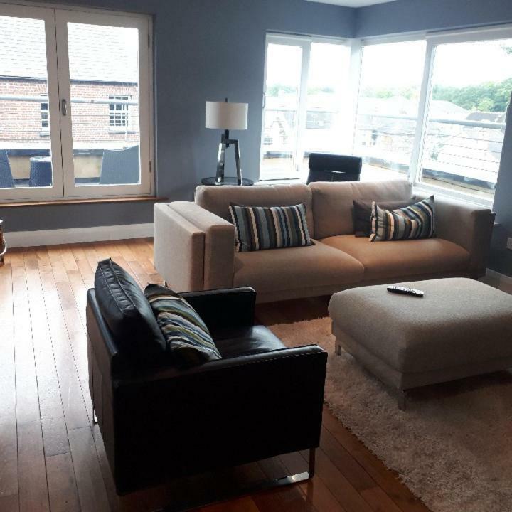 Luxurious Penthouse Apartment 1 , City Centre Килкенни Экстерьер фото
