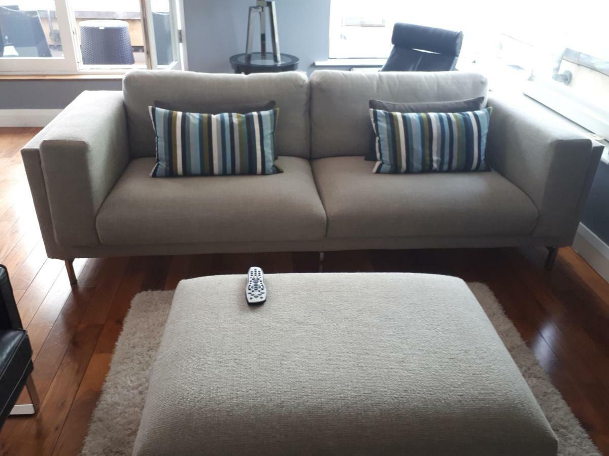 Luxurious Penthouse Apartment 1 , City Centre Килкенни Экстерьер фото