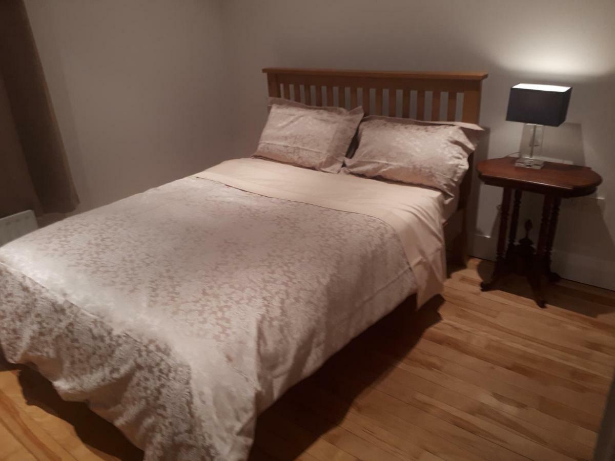 Luxurious Penthouse Apartment 1 , City Centre Килкенни Экстерьер фото